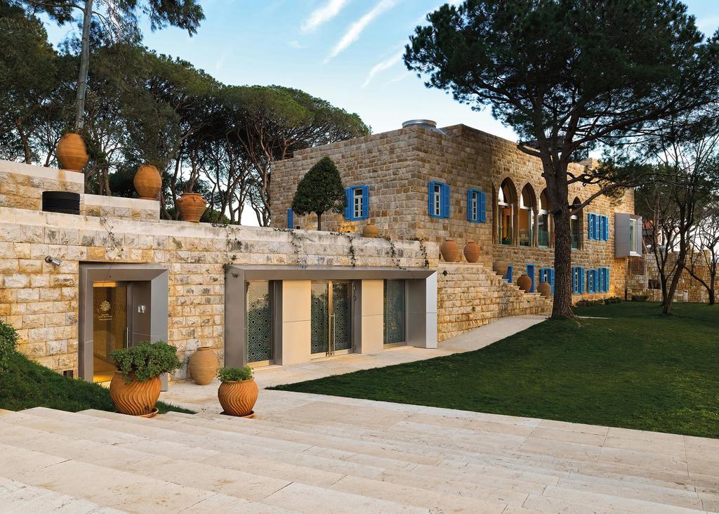 Hotel Al Bustan Beit Mery Exteriör bild